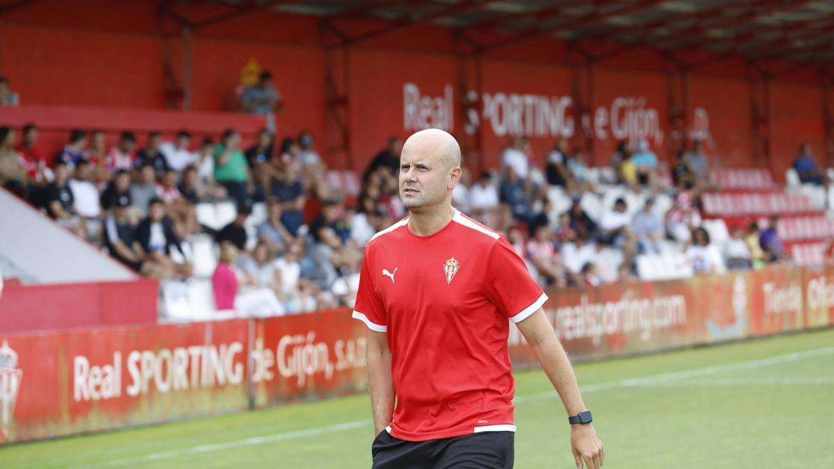 Miguel Ángel Ramírez, técnico del Sporting de Gijón.