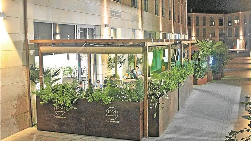 Comer en un jardín en pleno centro ciudad