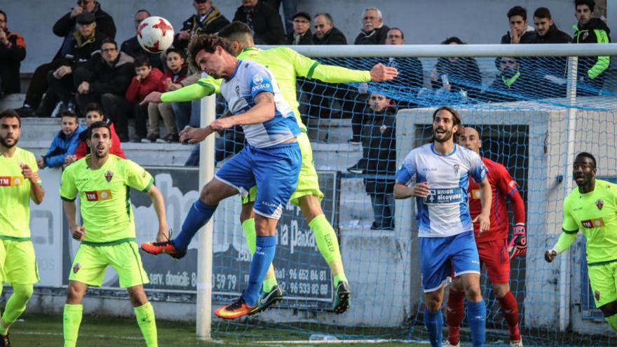 Imagen del partido Alcoyano-Elche disputado en El Collao