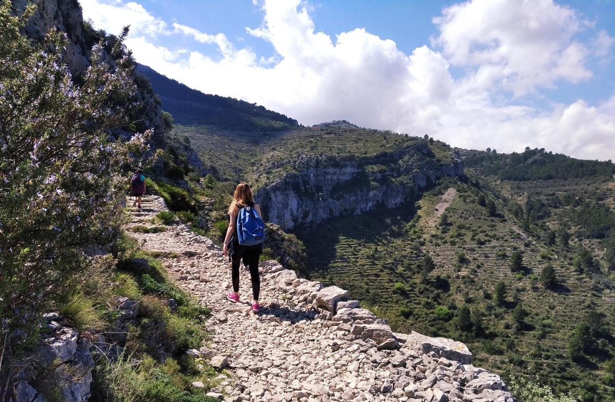 Destino Sagitario: Amante de la adrenalina, una buena opción es subir los 6.000 escalones de la Vall de Laguar.