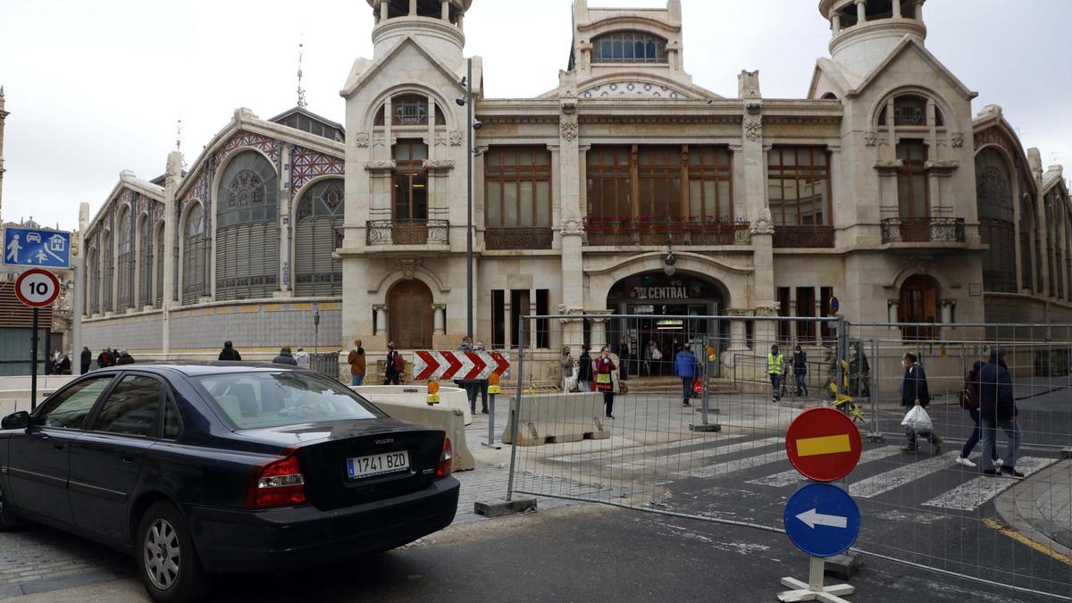 Los vehículos vuelven a la Plaza de Brujas