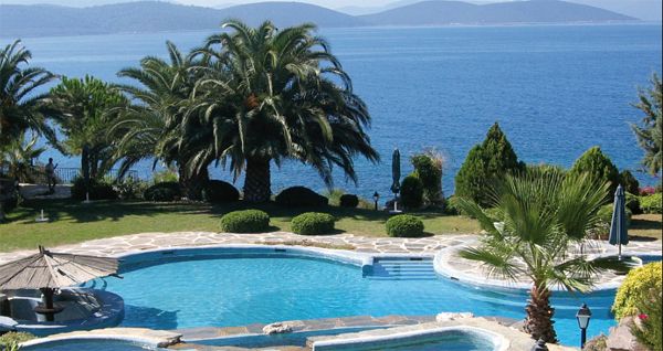 Piscinas de losapartamentosen Güvercinlik.