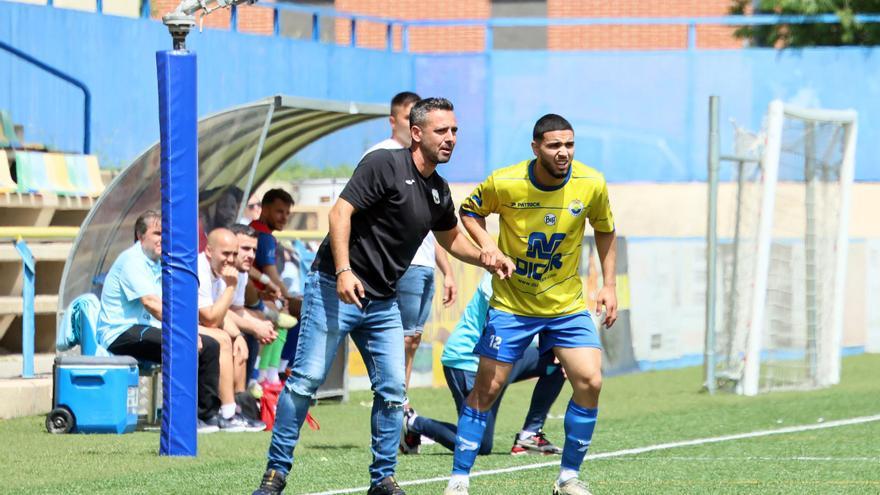 La UD San Mauro celebra l’anhelat ascens a la Lliga Elit