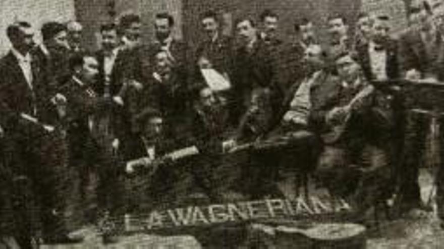 Imagen de la Orquesta Wagneriana de Alicante, publicada en el diario ABC en 1906, en una fiesta celebrada en casa del Doctor Esquerdo en Madrid.