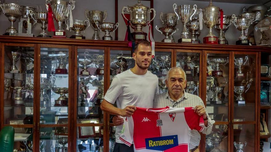 El Arosa incorpora el talento ofensivo de Jorge Maceira