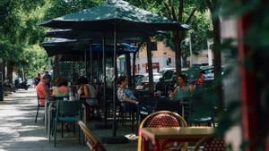 Terrazas en el barrio madrileño de Ibiza, en Madrid. 