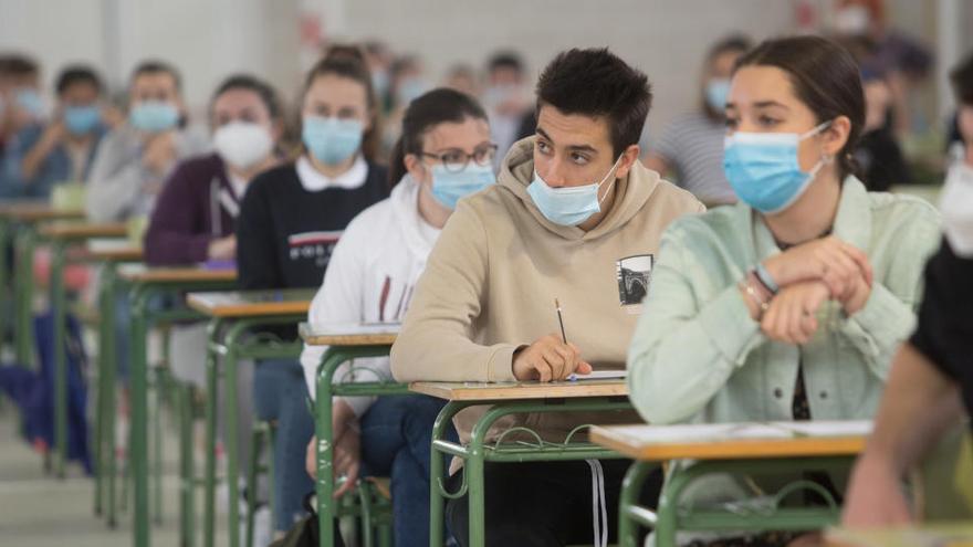 Una imagen de estudiantes de bachillerato en Lugo.