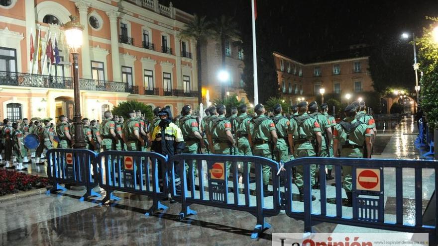 Arriado de Bandera y exposición del aniversario de la muerte de Cervantes