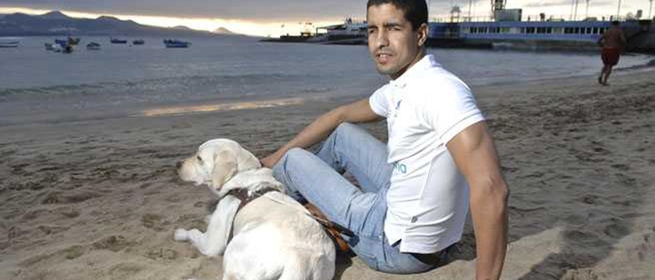 Enhamed Enhamed, en una imagen de archivo en la playa de Las Canteras.