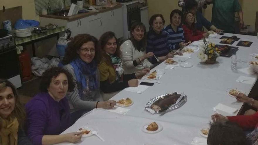 Talleres de cocina en Villaescusa organizados por la Asociación Cultural