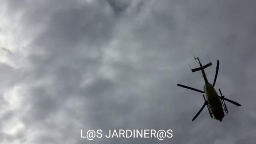 Helicóptero de emergencia aterriza en la TF-5