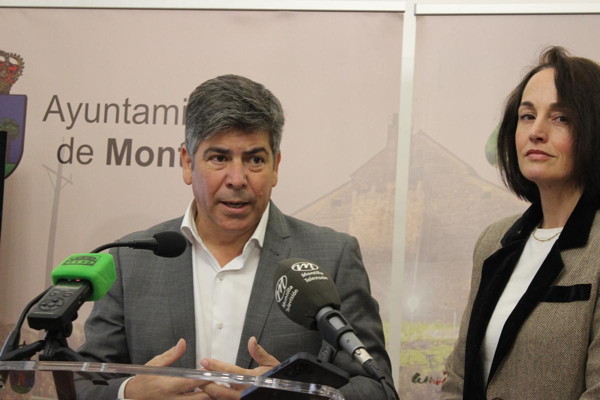 Rafael Llamas y Lidia Bujalance, en rueda de prensa.
