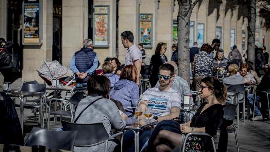 Los aragoneses son los que menos sufren para llegar a final de mes