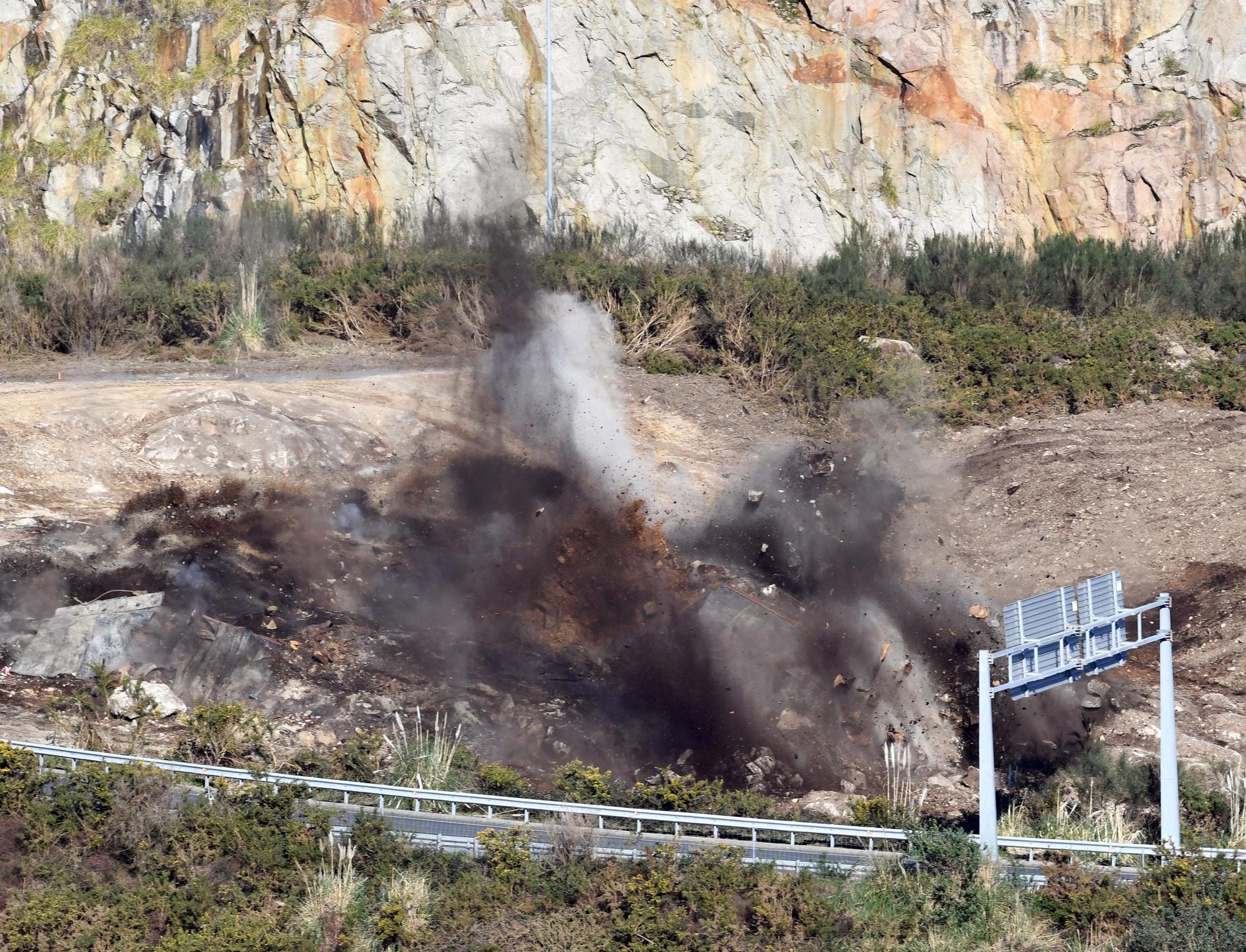 Nuevas voladuras en la construcción del acceso ferroviario a Langosteira