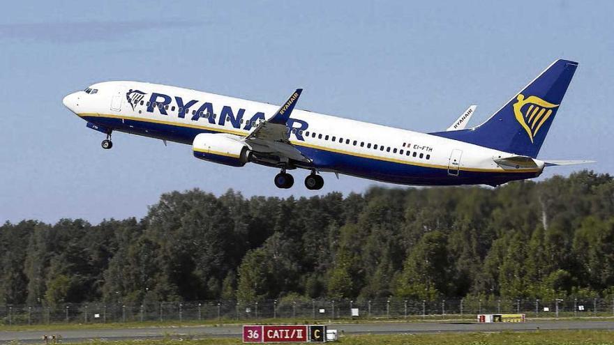 Ryanair lidera el ranking de compañías de bajo coste en julio.