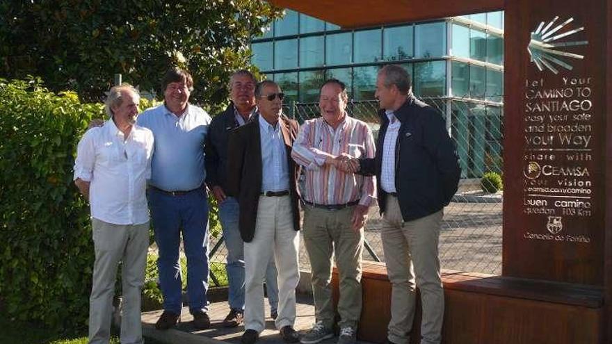 Desde la derecha, Carrera, Alzueta y Coto en la inauguración. // FdV