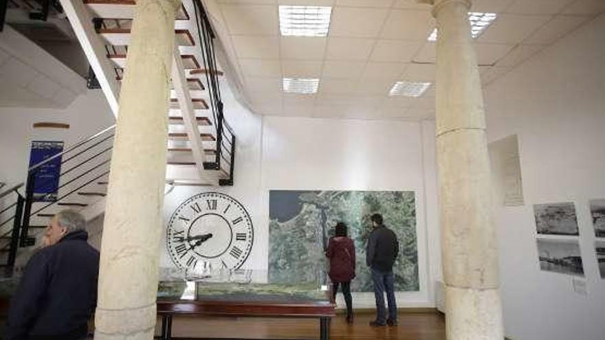 Visitantes, ayer, en el Museo de la Historia Urbana de Avilés.