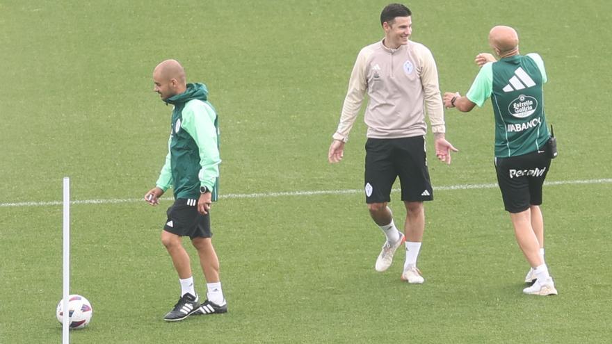 Santi Mina se reincorpora a los entrenamientos del Celta tras su cesión en Arabia