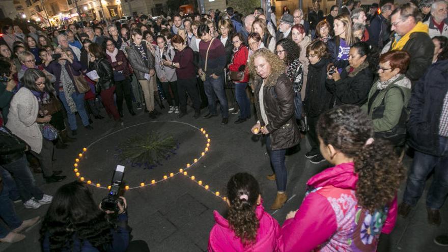 Miles de alicantinos piden medidas efectivas contra la violencia machista