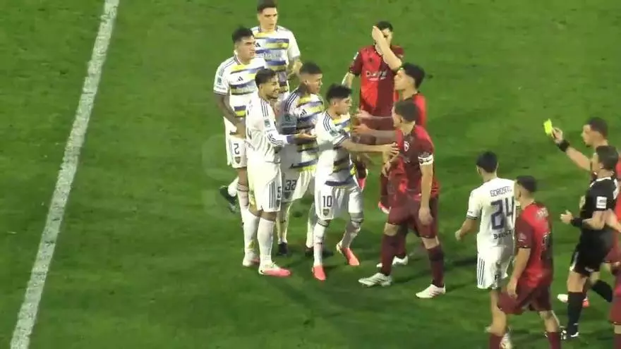 ¡Paredes pega un pelotazo a un rival!