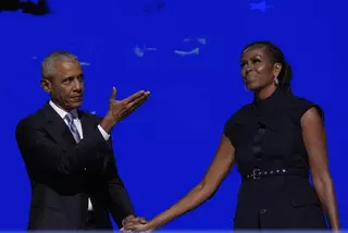 Los Obama hablan por primera vez de los rumores de divorcio haciendo broma en un podcast