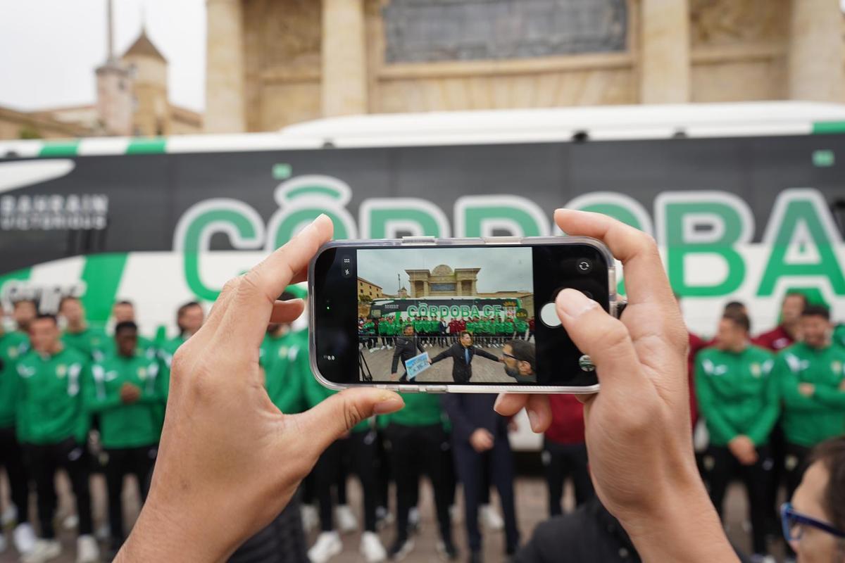 El Córdoba CF estrena autobús oficial