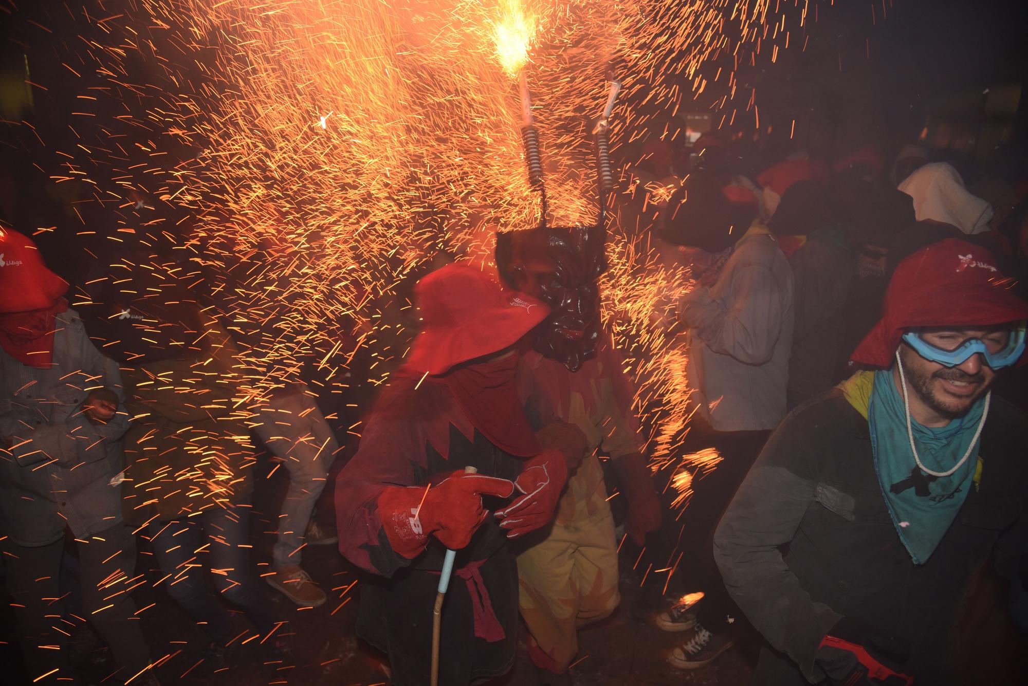 Troba't a les imatges del correfoc de Manresa