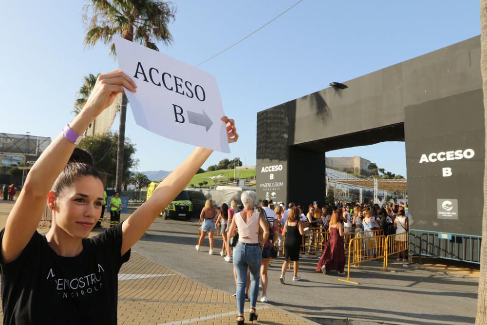 Gran expectación ante el único concierto de Jennifer Lopez en España. Se han formado largas colas hasta la apertura de las puertas del recinto del Marenostrum Castle Park, escenario del concierto.