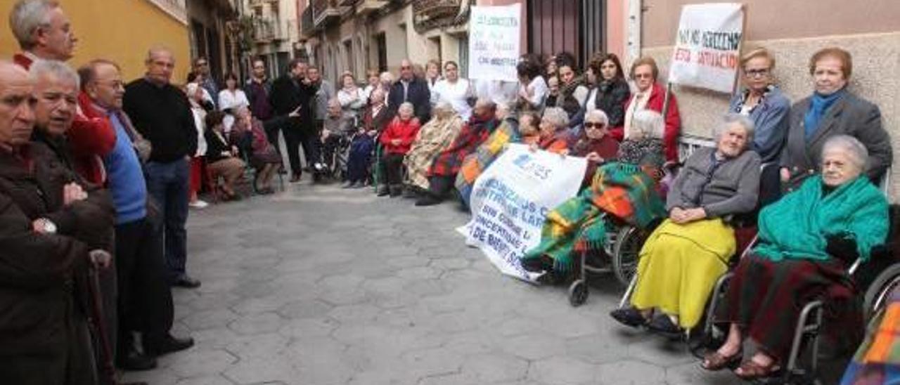 El Asilo recibe un balón de oxígeno al ingresar el Consell el 20% de la deuda