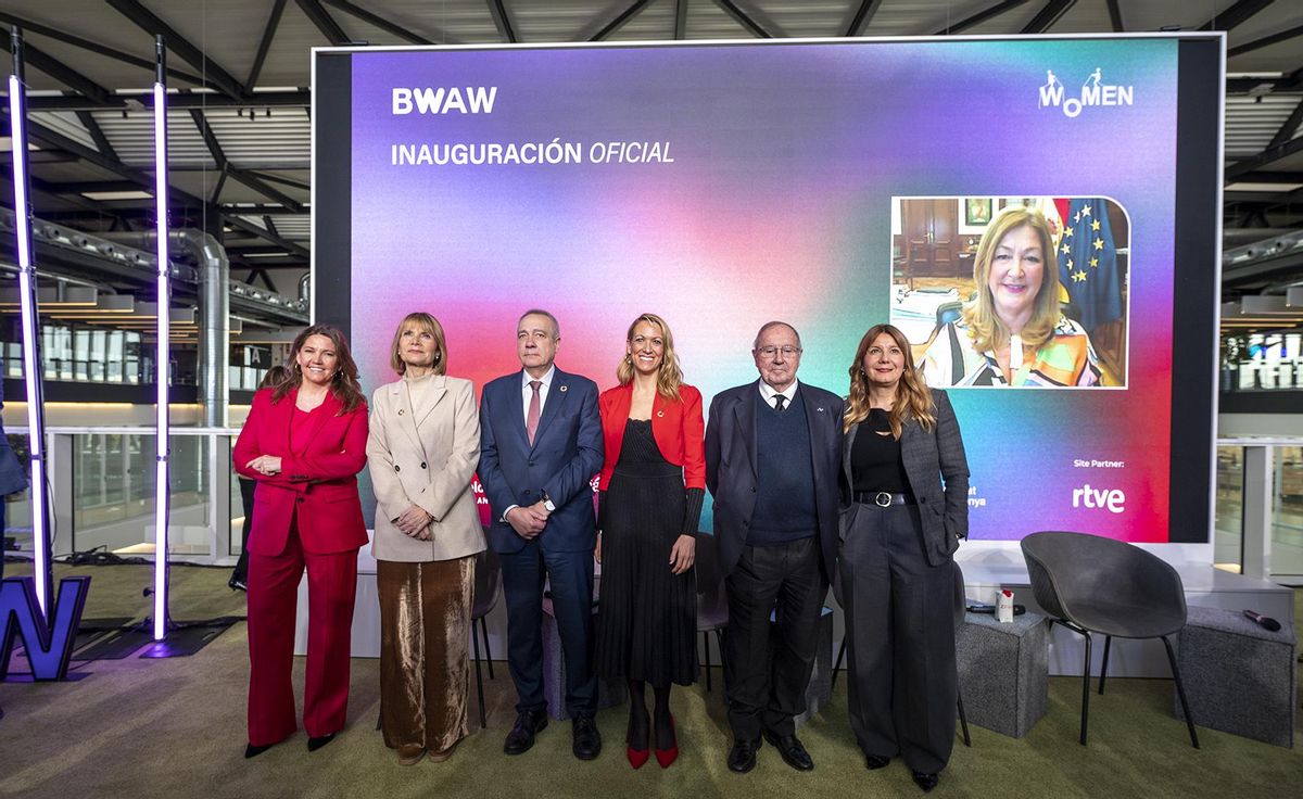 Algunas de las autoridades que han acudido al acto de inaguración de la Barcelona Woman Acceleration Week