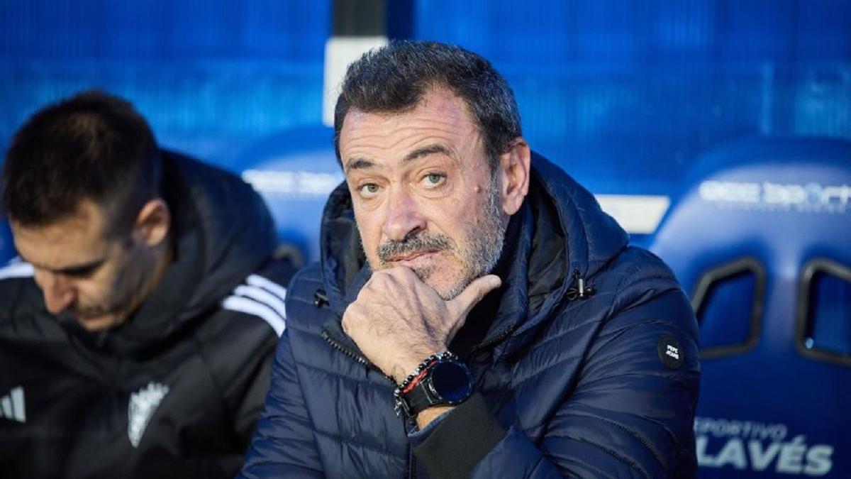 Jesús Galván, entrenador del CD Mirandés