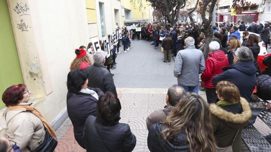 La última concentración en defensa del castellano en Elda.