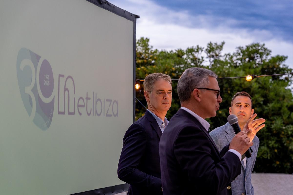 José Guasch, Francisco Guasch y Joan Guasch en el evento de 30 aniversario de Netibiza celebrado en 2025.