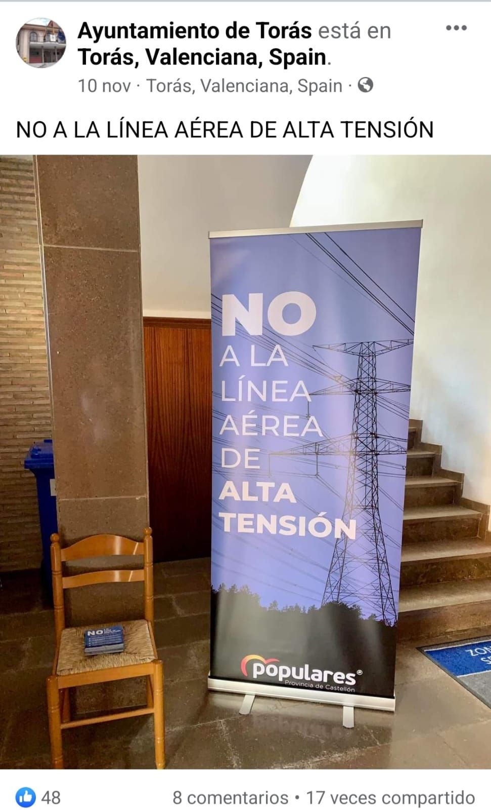 Foto del post de Facebook del Ayuntamiento de Torás con el cartel con el logo del PP que critican desde el PSOE.