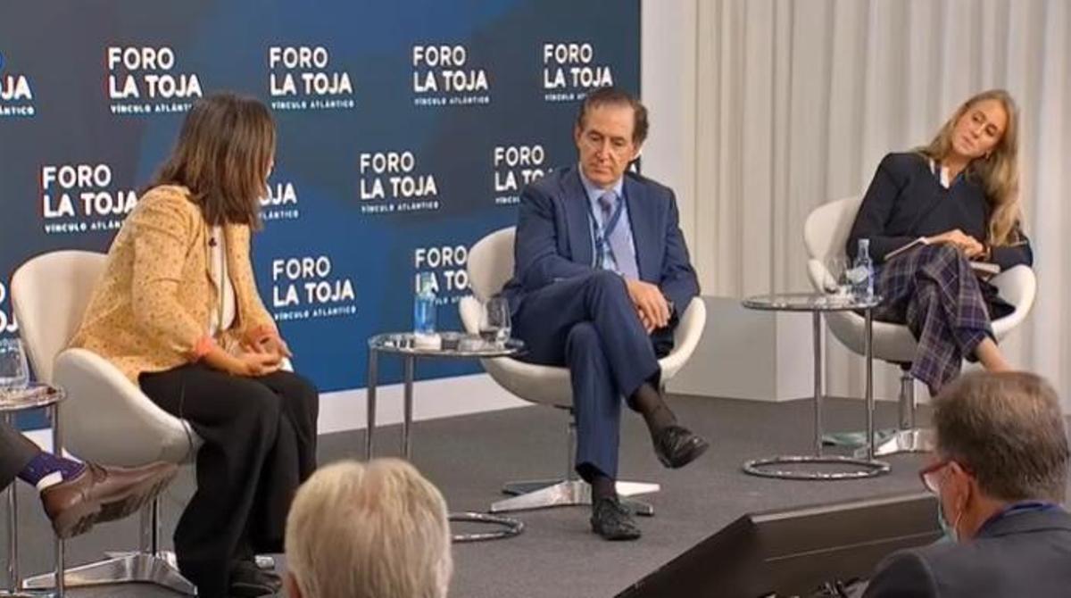 Luis de Guindos: "La recuperación llegará a finales de 2022 y será desigual por sectores y países"