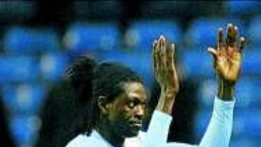 Mourinho consigue que el Madrid fiche a Adebayor