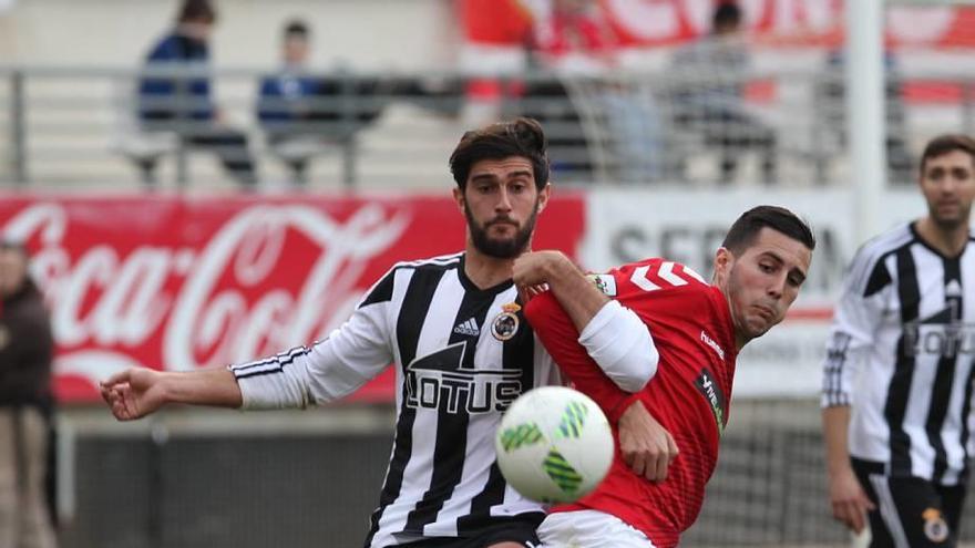 Sergi Guardiola no podrá jugar ante el Granada B por contrato