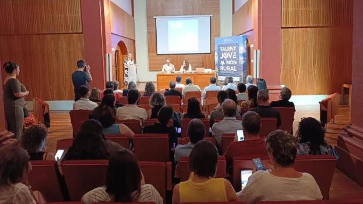 Un acte dins del programa d'ajudes Odisseu