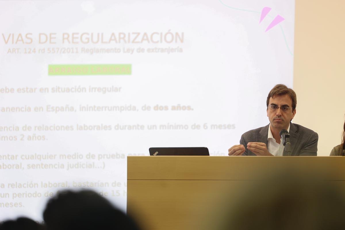 Las jornadas de regularización de inmigrantes de Sant Antoni, en imágenes Las jornadas de regularización de inmigrantes de Sant Antoni, en imágenes