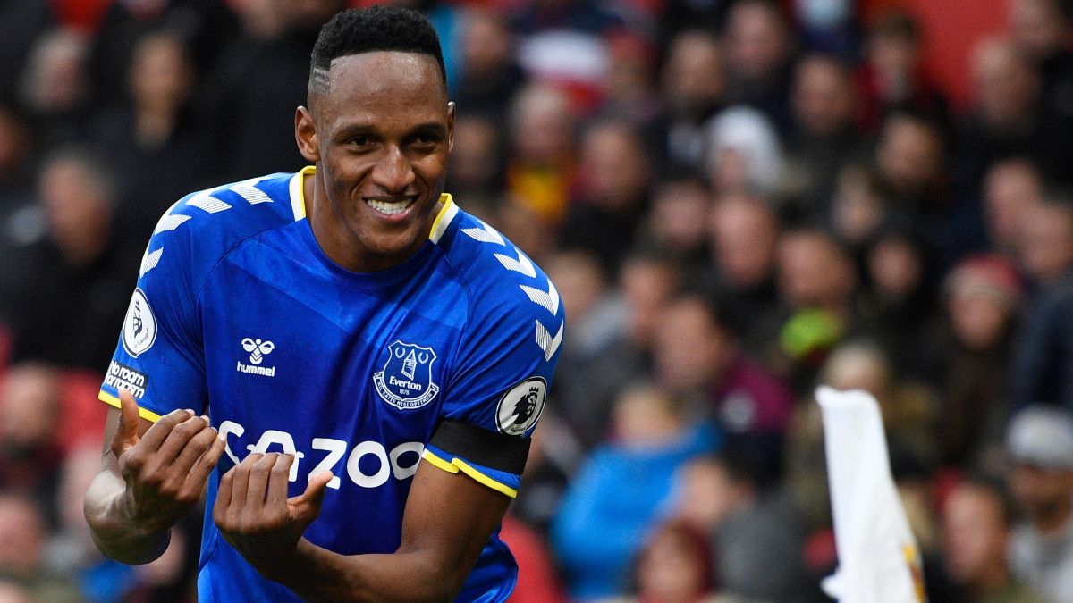 Yerry Mina celebra su gol, posteriormente anulado, ante el Manchester United