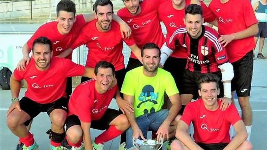 L&#039;equip QJove, campions del torneig