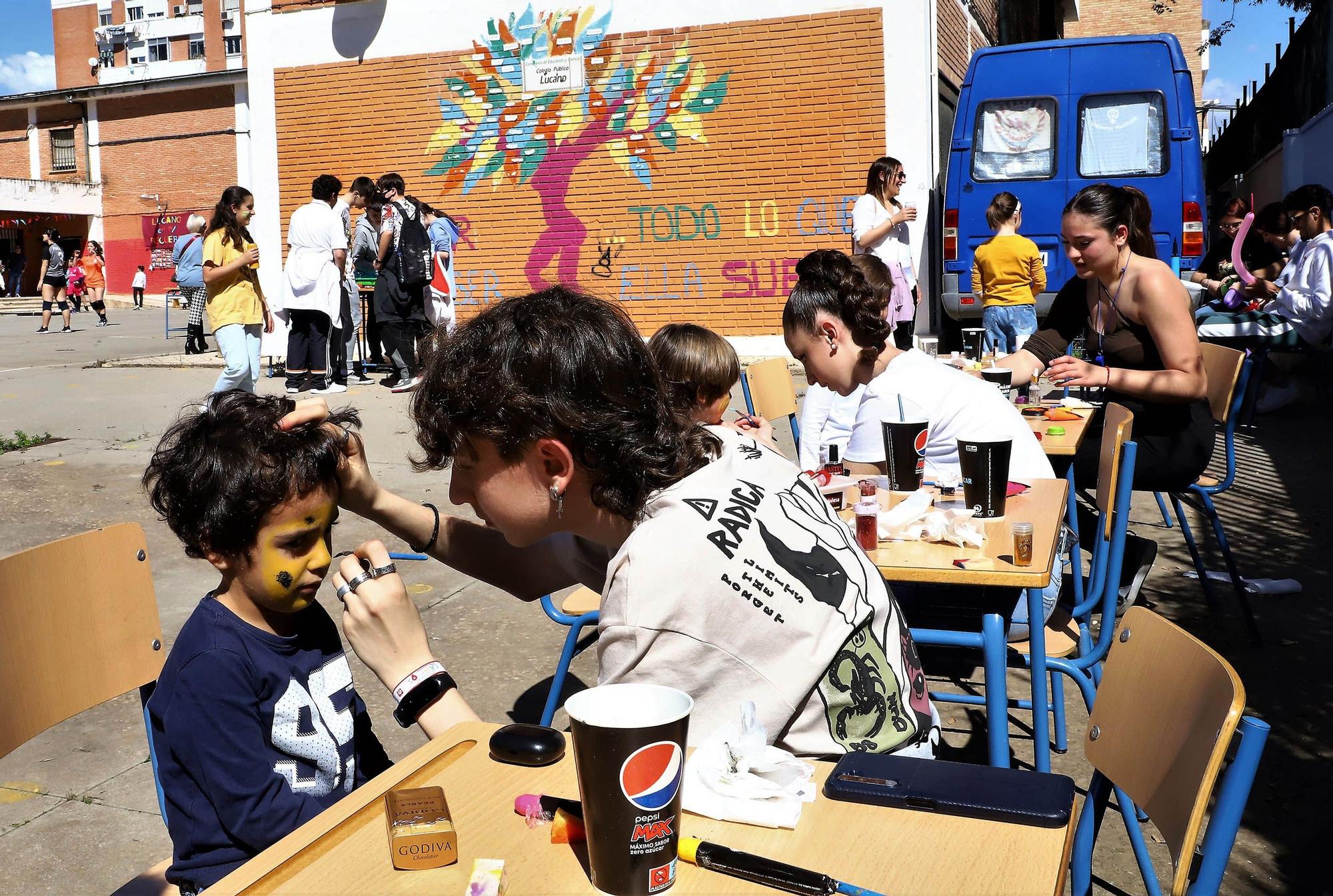 El colegio Lucano abre sus puertas durante un día