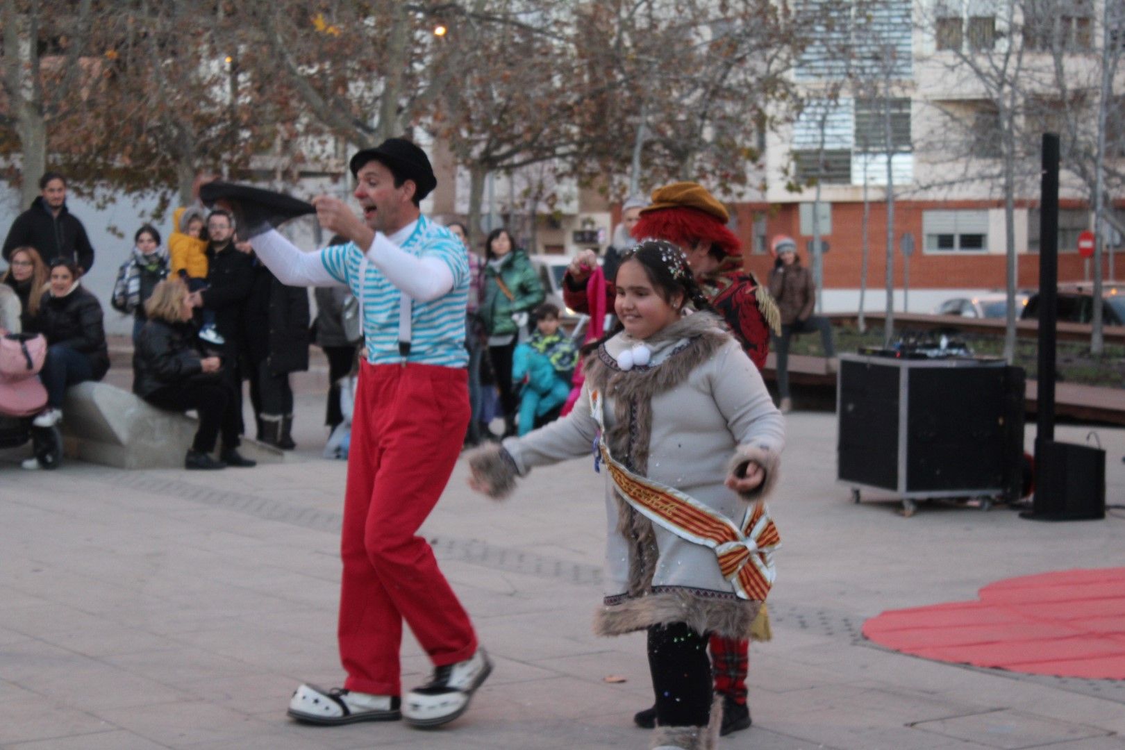 El Día de Peñas y el desfile infantil de disfraces de las fiestas de Benicàssim, en imágenes