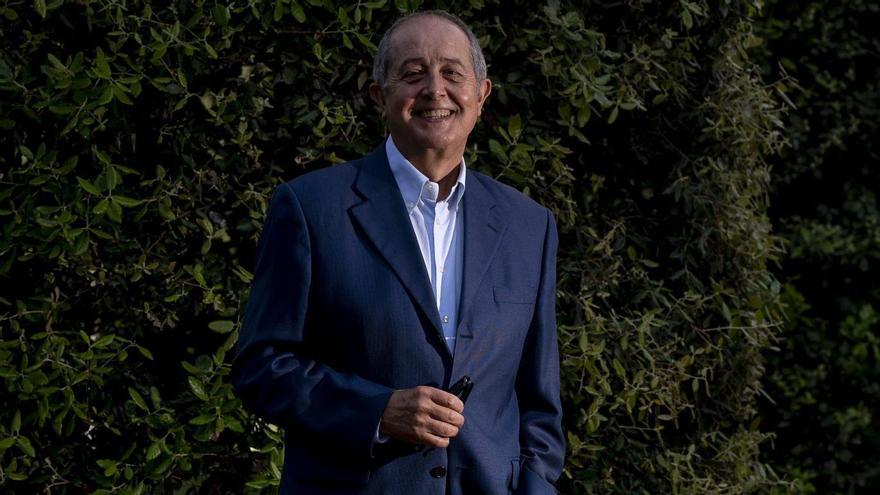 L’exconseller Felip Puig, als jardins del Turó Park.  | JORD COTRINA
