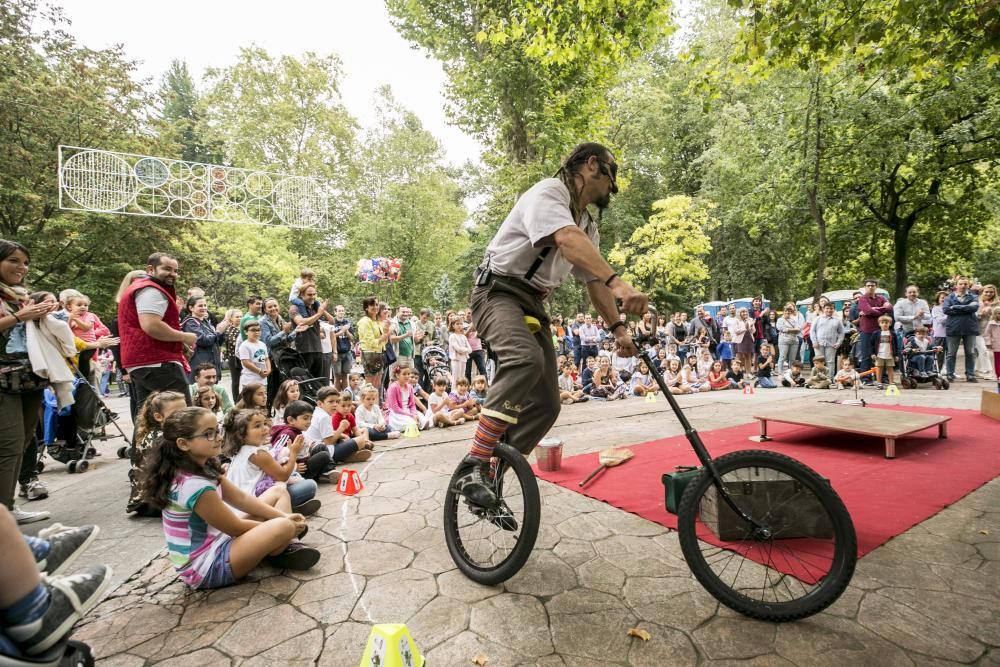 Ambiente y juegos infantiles en el Bombé