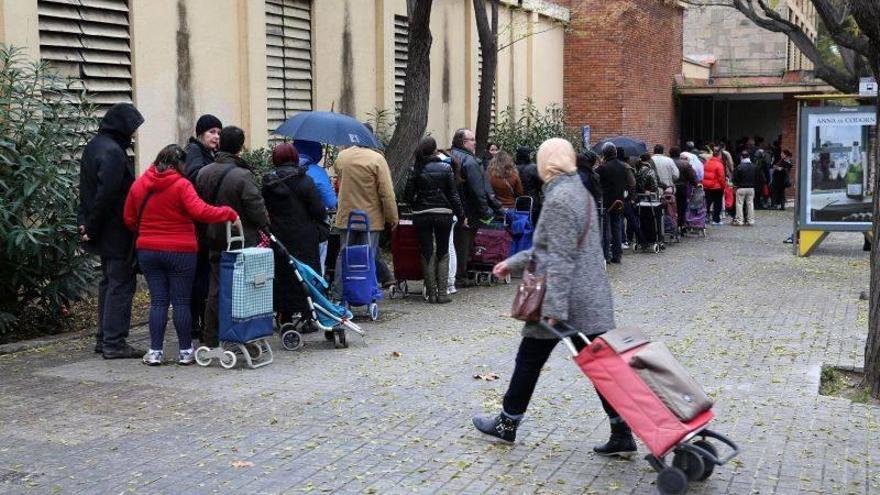 Cáritas gestiona 1,1 millones para atender a 3.712 familias de Zaragoza