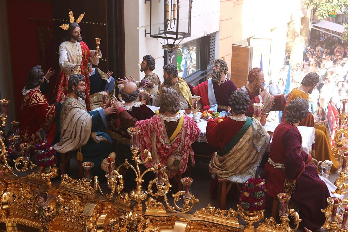 Salida de la Cena.