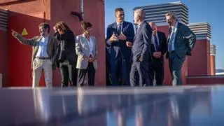 Sanchez exhibe en Barcelona su apuesta por la vivienda asequible