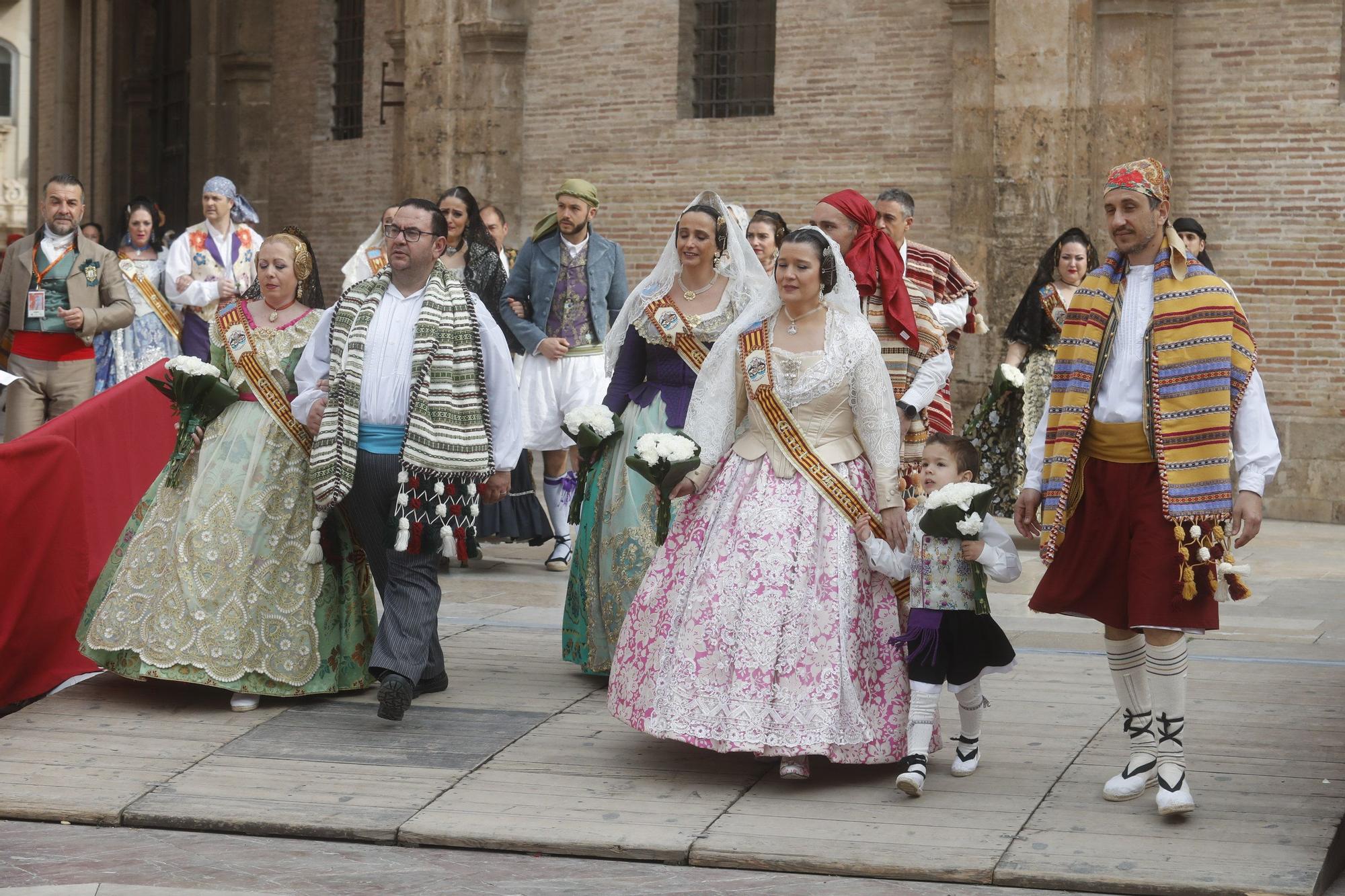 Búscate en el segundo día de ofrenda por la calle de la Paz (entre las 15:30 a las 17:00 horas)