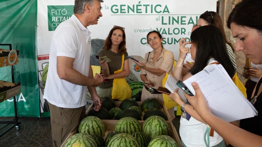 La jornada ha comenzado con una visita a la finca de ensayo de Lobosillo.